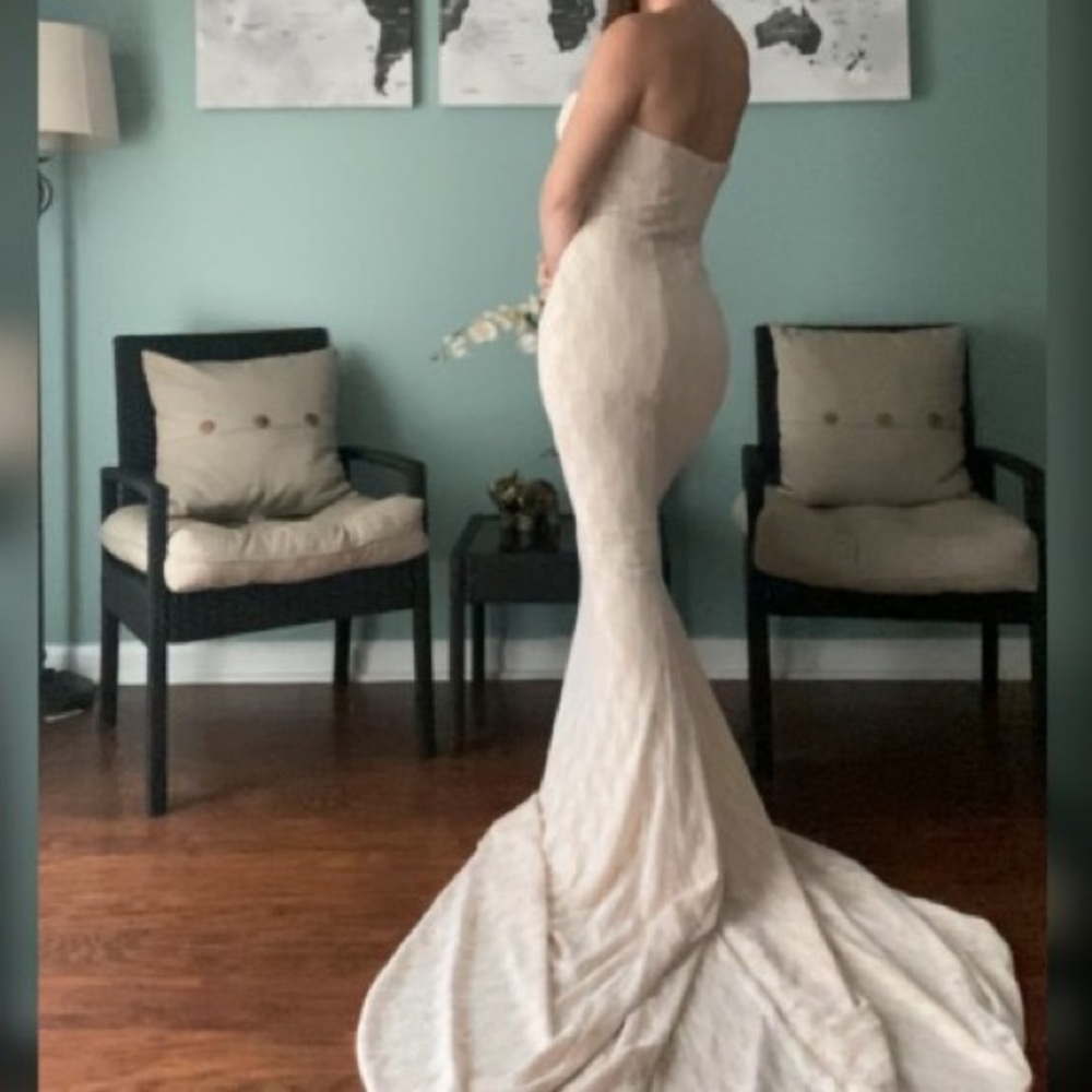 Portia & Scarlett gown size Large